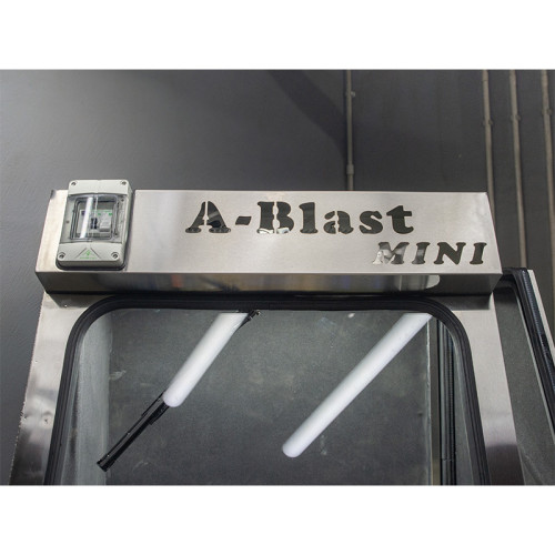 Установка гидроабразивной обработки AquaBlast Mini
